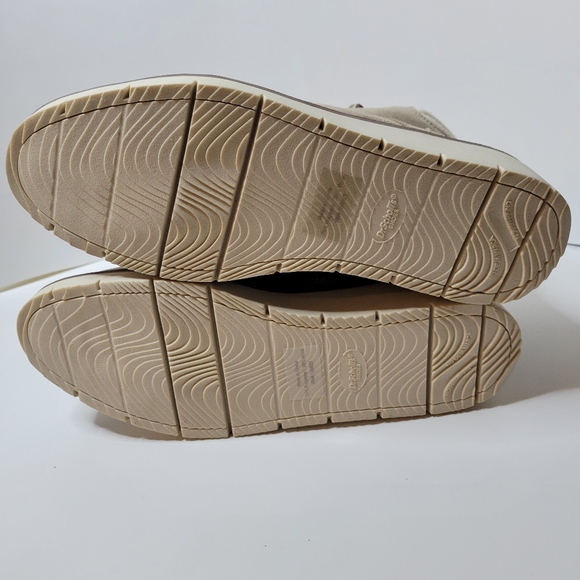 Dr. Scholl's Women's Ankle Boots - Picture 4 of 8